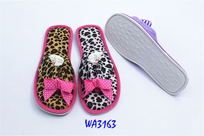 Banner Women Indoor Slipper-WA3163