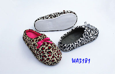 Banner Women Indoor Slipper-WA3181